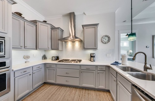 Panama City Beach House | Bike to Beach, Resort Pool, Designer Updates, Enjoy The Big Chill, Pet Friendly