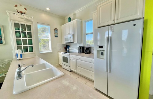 Treasure Beach Village House | Bikinis and Martinis - St. George Island