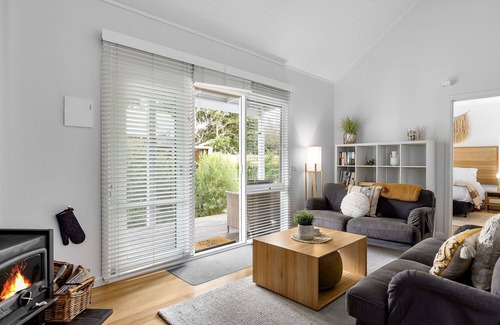 Sorrento Cottage | Bilinga Cottage - Wattlebird