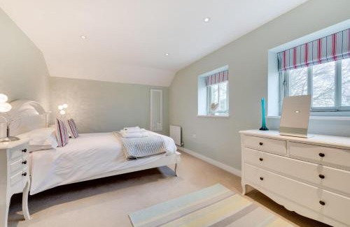 Knodishall House | Billeaford Barn