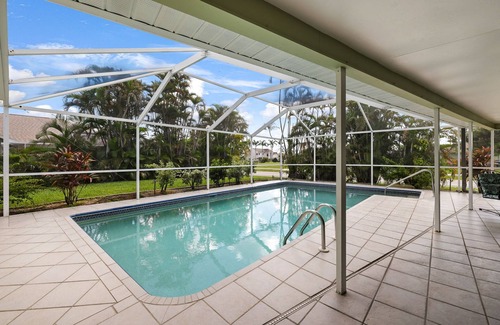 Pelican House | Billiards and Poolside Bliss Centrally located in SE Cape Coral, Pet Friendly!