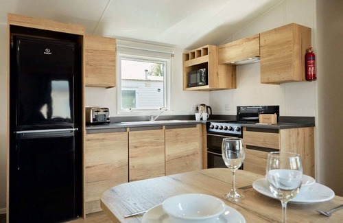 Great Houghton House | Billing Aquadrome Silver 3 Bed Caravan HF19