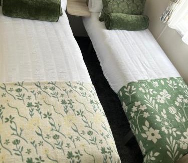 Great Houghton Resort | Billing Aquadrome holiday park - sleeps up to 7