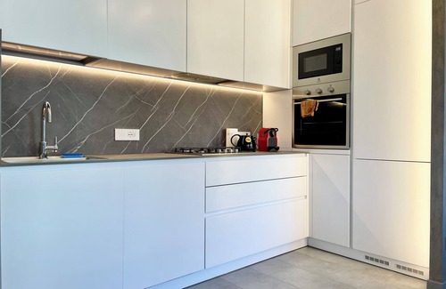 Rivabella Apartment | Bilocale con terrazzo e garage – Casa Ondina
