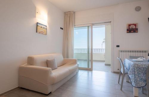 Miramare Apartment | BILOCALE FRONTE MARE