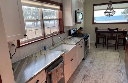 Biloxi Cottage | Biloxi Beach House - beach views, outdoor kitchen & POOL in the heart of Biloxi!