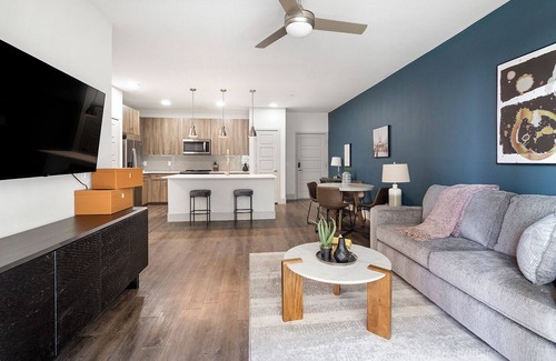 Camelback East Apartment | Biltmore Apartments By Landing