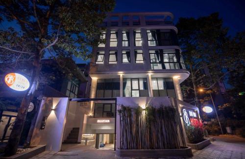 An Phu Hotel | Bin Bin Hotel 15 Near Feliz En Vista