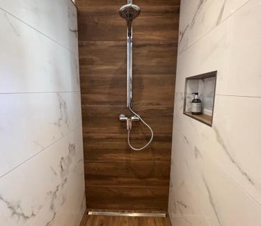 Goldegg Apartment | Biobergbauernhof Bergzeit Apartment in Goldegg