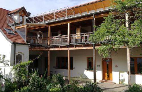 Pottelsdorf House | Biohof - Familie Neuberger