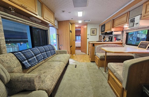 Houston House | Birch Tree Forest RV Surrounded by Lakes