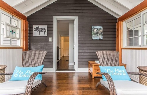 Bala House | Birchwood at Bala Walking distance to town!