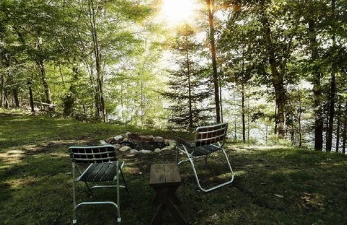 Rhinelander Cabin | Birchwood Retreat located on private Finely Lake