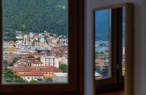 Como Apartment | Bird's Eye View