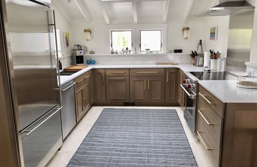 North Truro House | Bird's Eye View Of Cape Cod Bay. Waterfront Home With Private Beach.