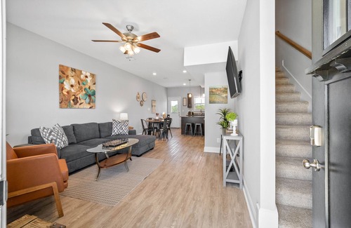 Clarksville Condo | Birdie's Nest on Golf Club (1625 Golf Club Ln)