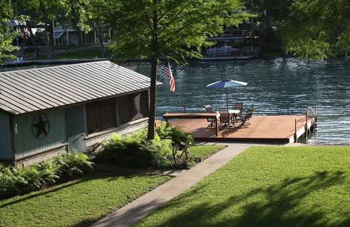 Seguin House | Birdnest Family Lake House - Spacious Lake McQueeney Home