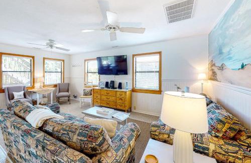 Avon House | Birds Haus Cottage 82