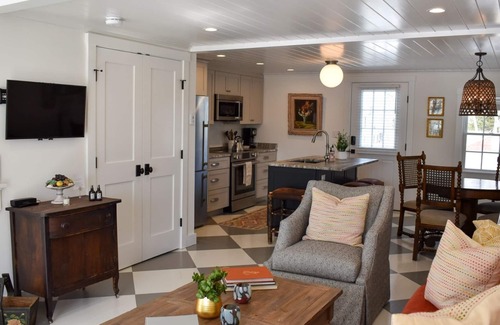 Cape Porpoise Apartment | "Birdsong", Luxurious 2-BR in Historic Cape Porpoise