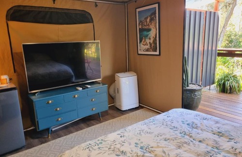 Brisbane Waterfront Bed & Breakfast | Birdsong Retreat - on Lamb Island