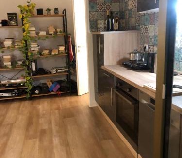 Neukoelln Apartment | Birdsong Temple