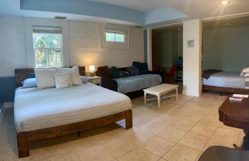 Five Points South Hotel | Birmingham Tree House