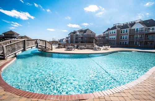 Duck Condo | BIS-Duck Resort - 2BR/2BA Ocean View - Great Pools!