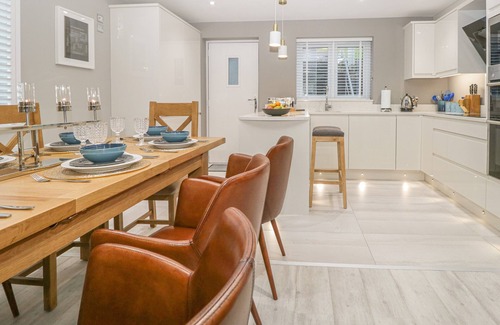 Backbarrow House | BISHOP FELL, family friendly, luxury holiday cottage in Newby Bridge