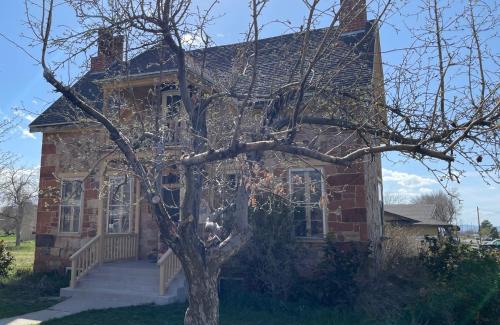 Fillmore Bed & Breakfast | Bishop Partridge Wives House