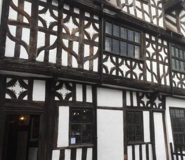 Bridgnorth Apartment | Bishop Percys House