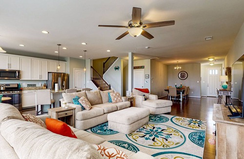 Millville House | Bishops Landing townhome with on-site pool, tennis, gym, & scenic views