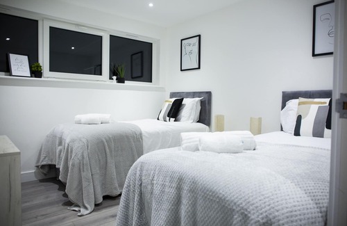 King's Lynn Apartment | Bishops Lynn House Apartments - Twin Room