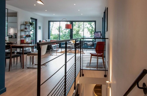 Souillac Villa | Black and White House