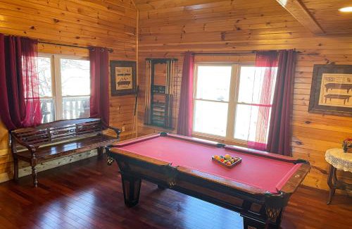 Gatlinburg House | Black Bear Hideaway Cabin