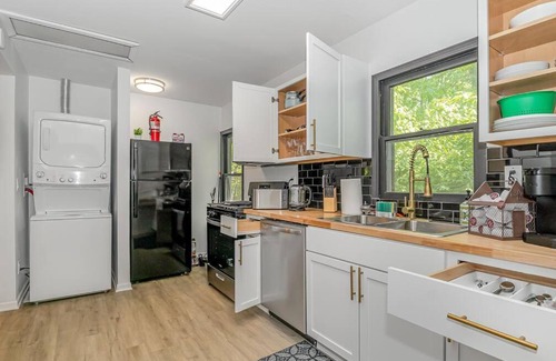 Valparaiso House | Black Cabin Getaway in Woods I Valpo