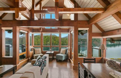 Ucluelet Apartment | Black Rock Landing