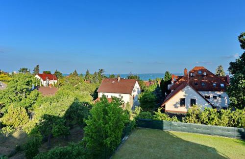 Balatonfured Apartment | Blackbird Apartment