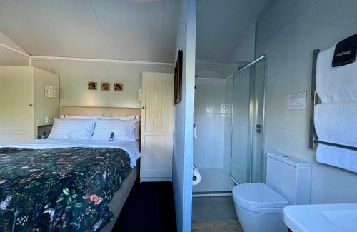 Lincoln House | Blackbird Cottage a Cosy Country Hideaway Near Lincoln University & Local Wedding Venues