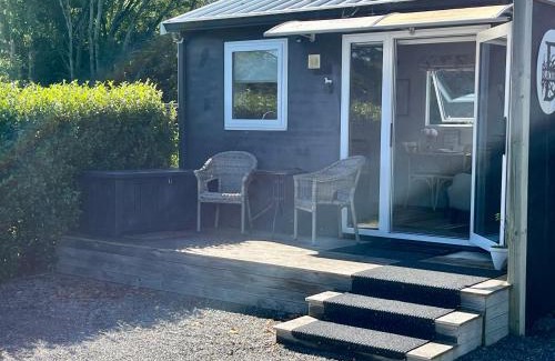 Lincoln House | Blackbird Cottage a Cosy Country Hideaway Near Lincoln University & Local Wedding Venues