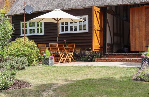 Etchinghill Cottage | Blackbird Cottage
