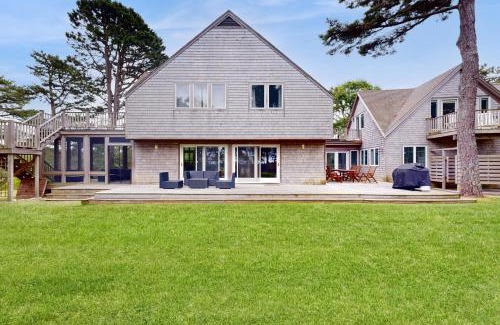 Wellfleet House | Blackfish Bungalow