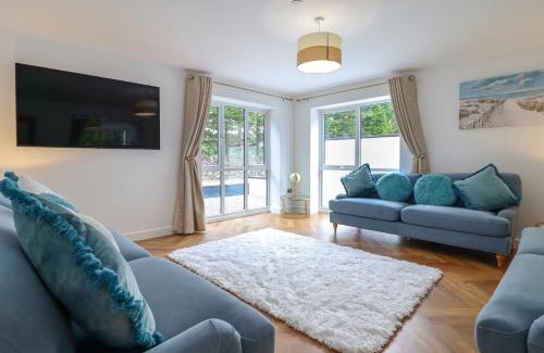 Morfa Bychan House | Blackrock Gem