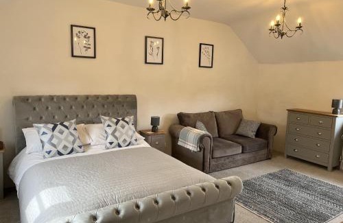 Muston House | Blacksmiths Cottages