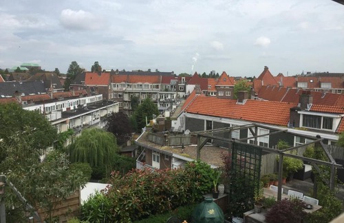 Hoofddorppleinbuurt Bed & Breakfast | Blaine's: A B&B and private dining....