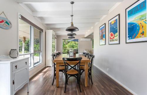 Blairgowrie House | Blairgowrie Bella - light filled home with great deck