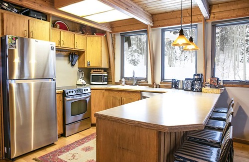 Salt Lake Mountain Resorts Cabin | Blanche's Retreat by Cottonwood Lodging