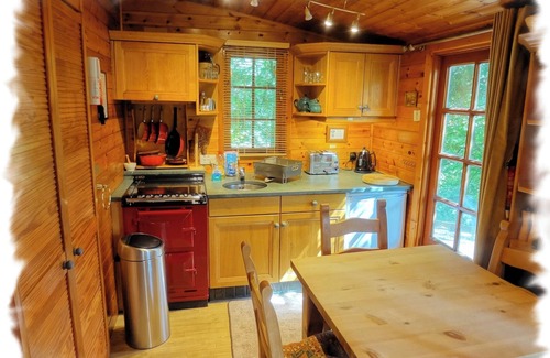 Elterwater Cabin | Blelham Tarn (Rustic yet modern cabin in tranquil woodland with own EV charger)