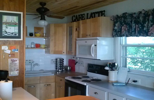 Colonial Beach House | Bleu Bayou Cottage - Waterfront Beach-Magnificent Views! Close to DC & Richmond