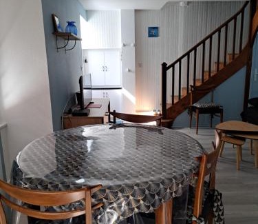 Jonzac Apartment | Bleu Bonheur