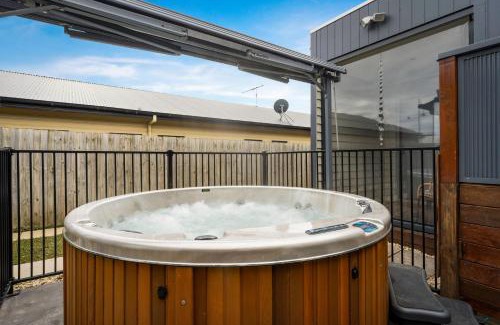 Cowes House | Bliss on Sanctuary